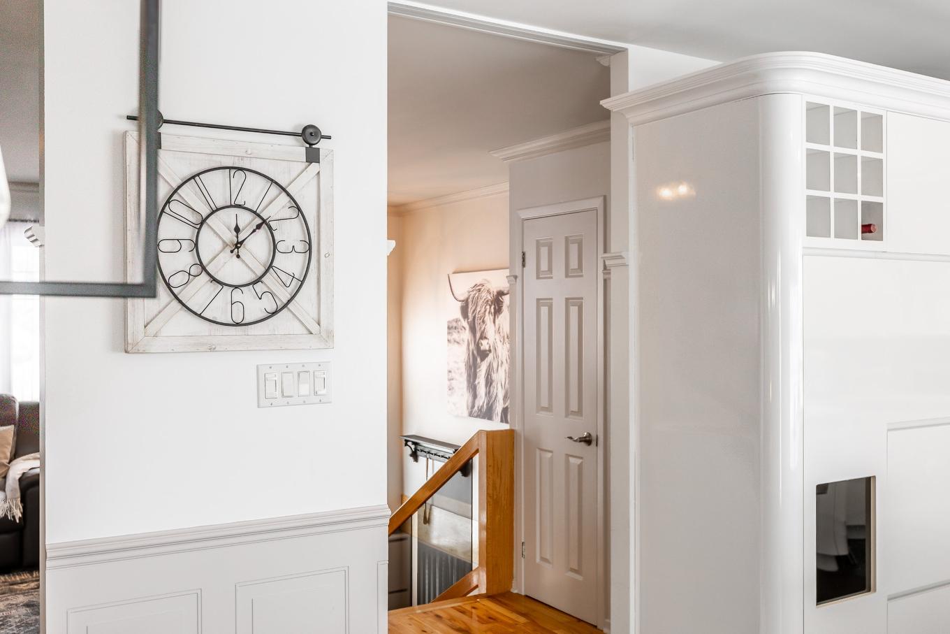 Corridor - 24 Rue Amireault, L'Épiphanie, QC - Indoor Photo Showing Other Room