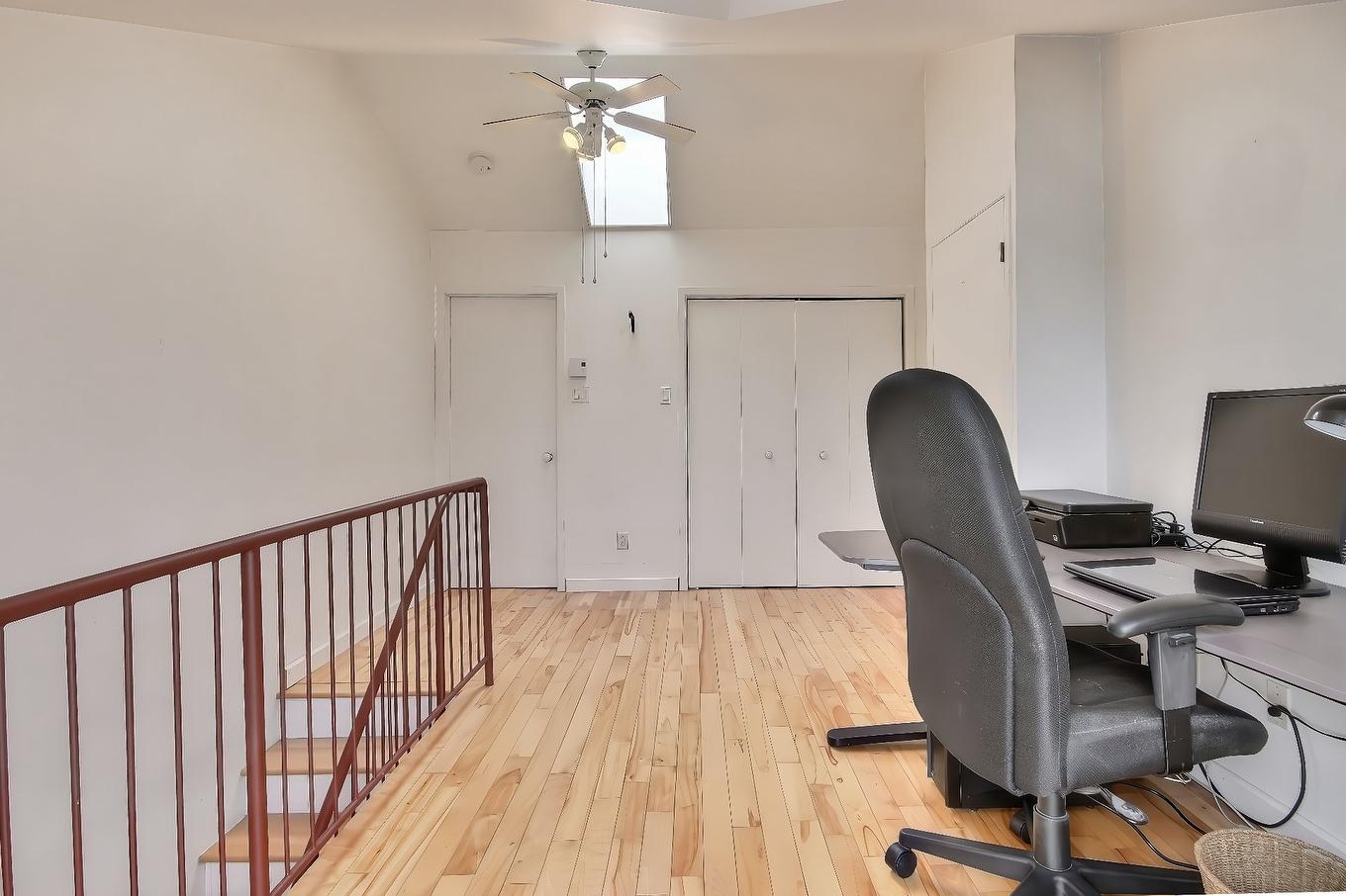 Mezzanine - 6580 Rue Chabot, Montréal (Rosemont/La Petite-Patrie), QC - Indoor Photo Showing Office