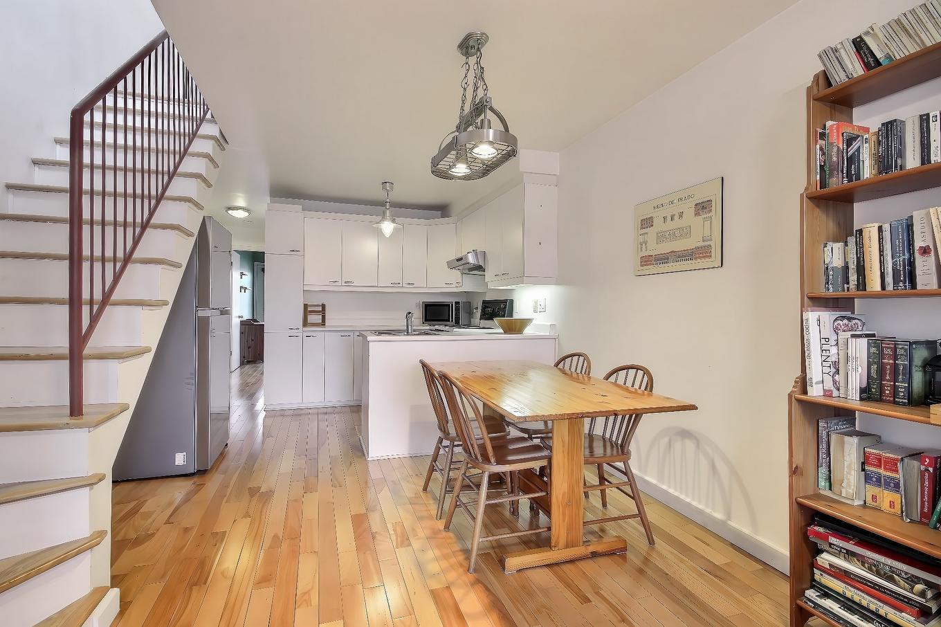 Dining room - 6580 Rue Chabot, Montréal (Rosemont/La Petite-Patrie), QC - Indoor Photo Showing Other Room