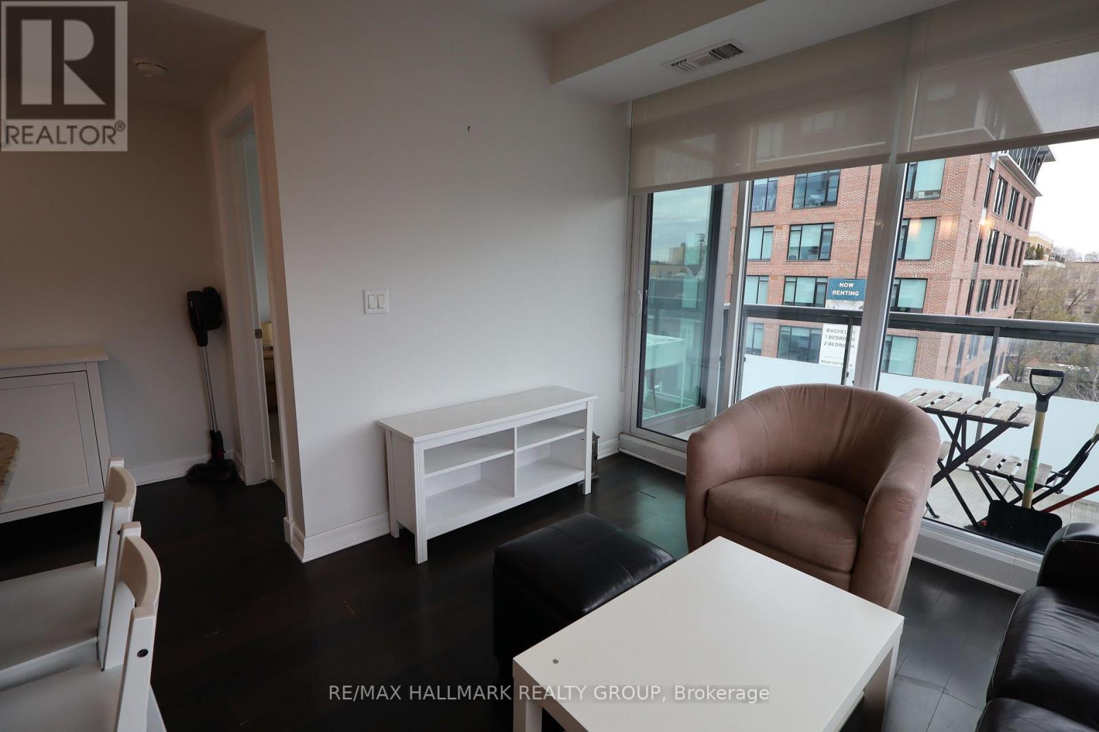 616 - 238 Besserer Street, Ottawa, ON - Indoor