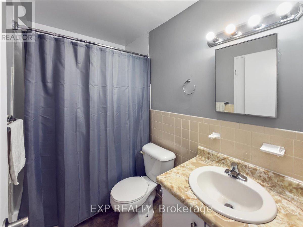 811 - 583 Mornington Avenue, London East (East G), ON - Indoor Photo Showing Bathroom
