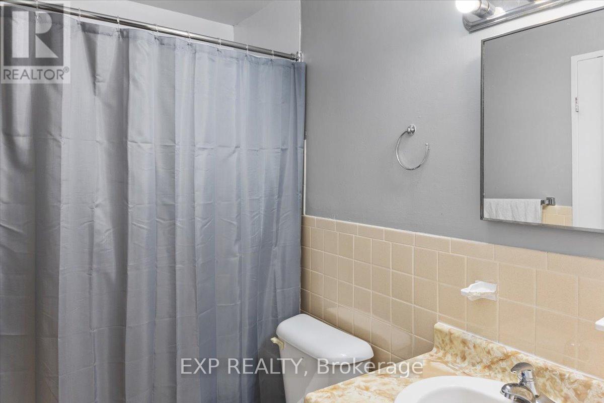 811 - 583 Mornington Avenue, London East (East G), ON - Indoor Photo Showing Bathroom