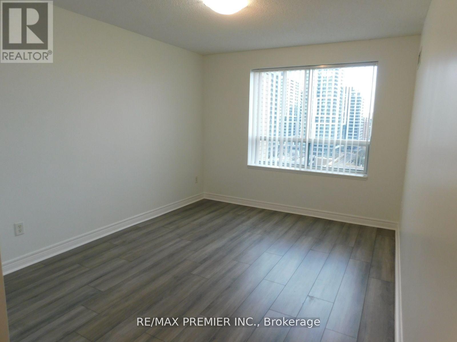 1213 - 39 Oneida Crescent, Richmond Hill, ON - Indoor Photo Showing Other Room