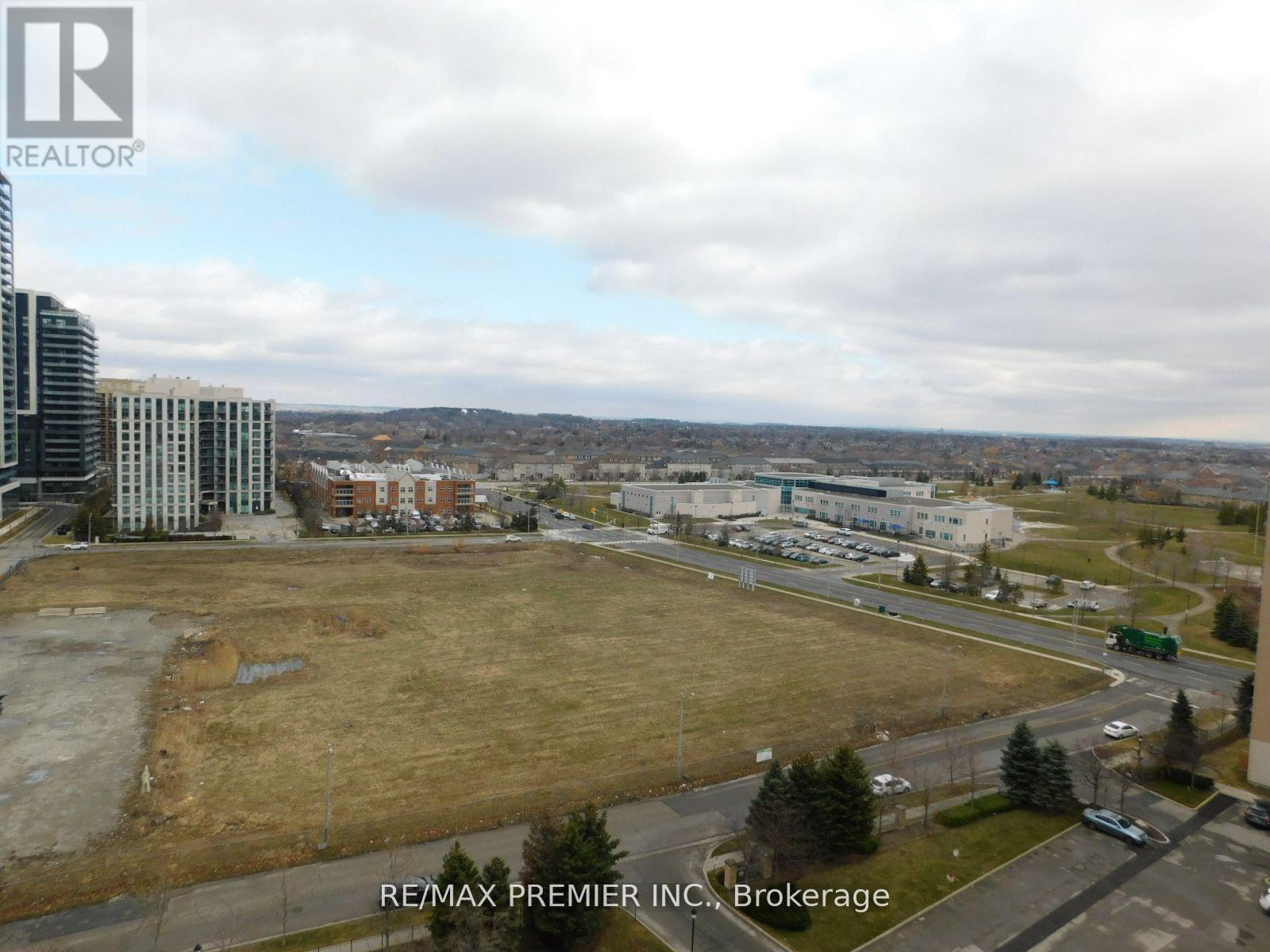 1213 - 39 Oneida Crescent, Richmond Hill, ON - Outdoor With View