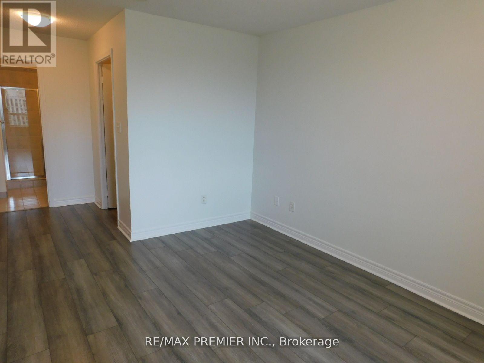 1213 - 39 Oneida Crescent, Richmond Hill, ON - Indoor Photo Showing Other Room