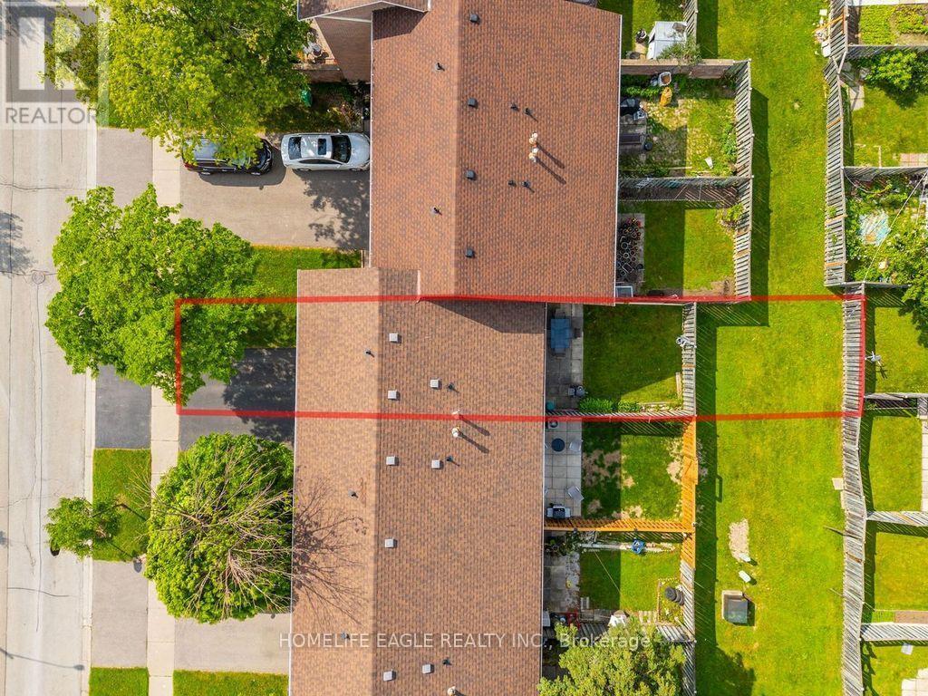 16 - 7255 Dooley Drive, Mississauga, ON - Outdoor