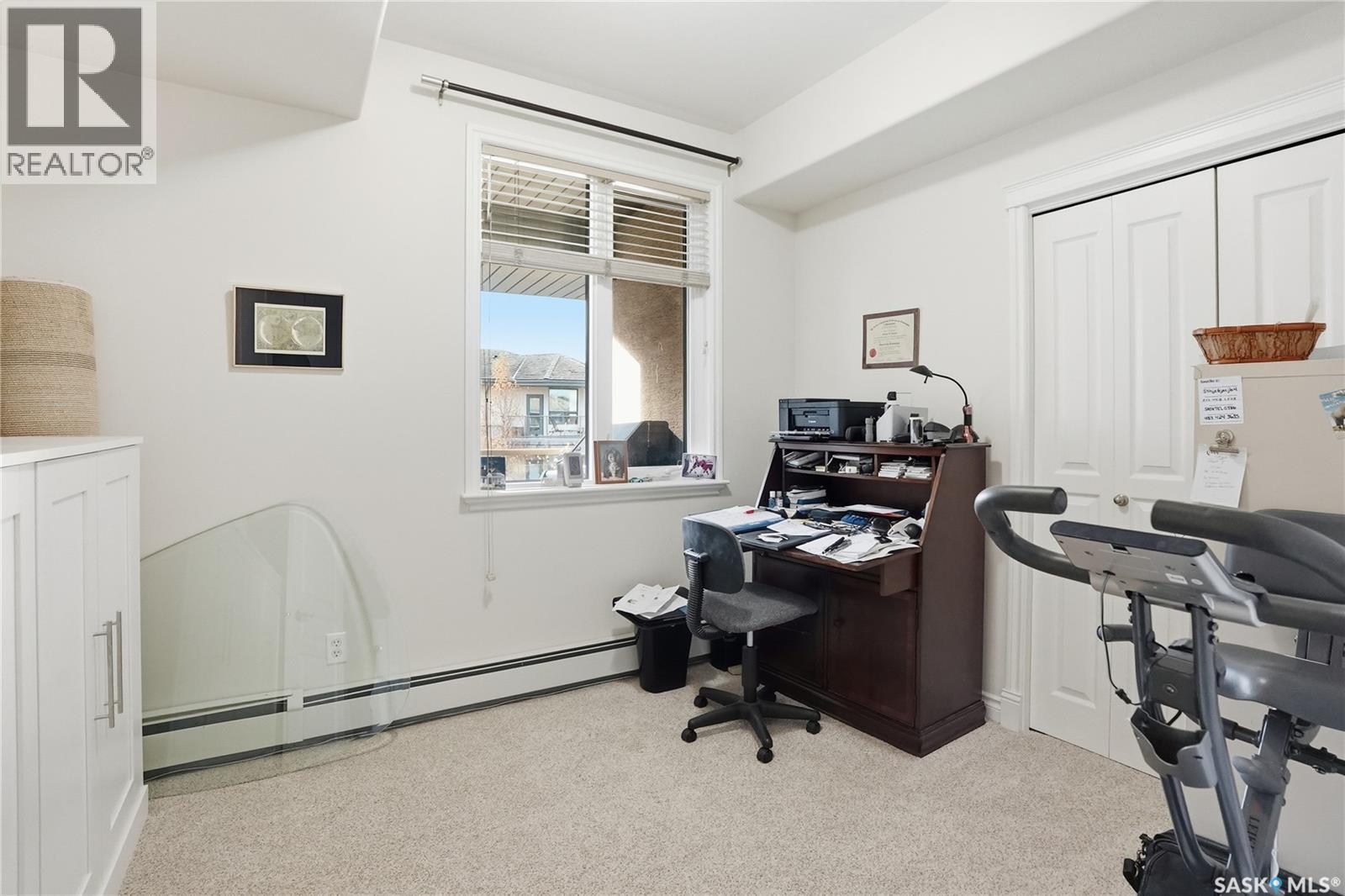 207 615 Saskatchewan Crescent W, Saskatoon, SK - Indoor Photo Showing Office