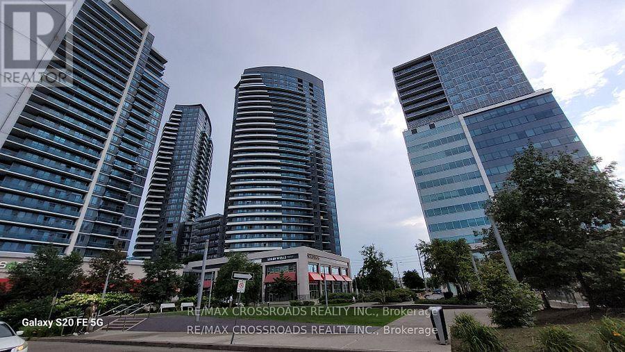 710 - 7171 Yonge Street, Markham, ON - Outdoor With Facade