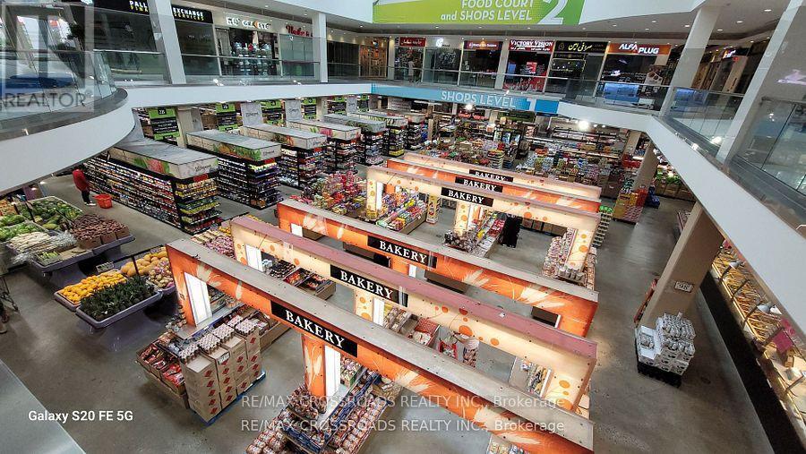 710 - 7171 Yonge Street, Markham, ON - Photo Showing Other Room