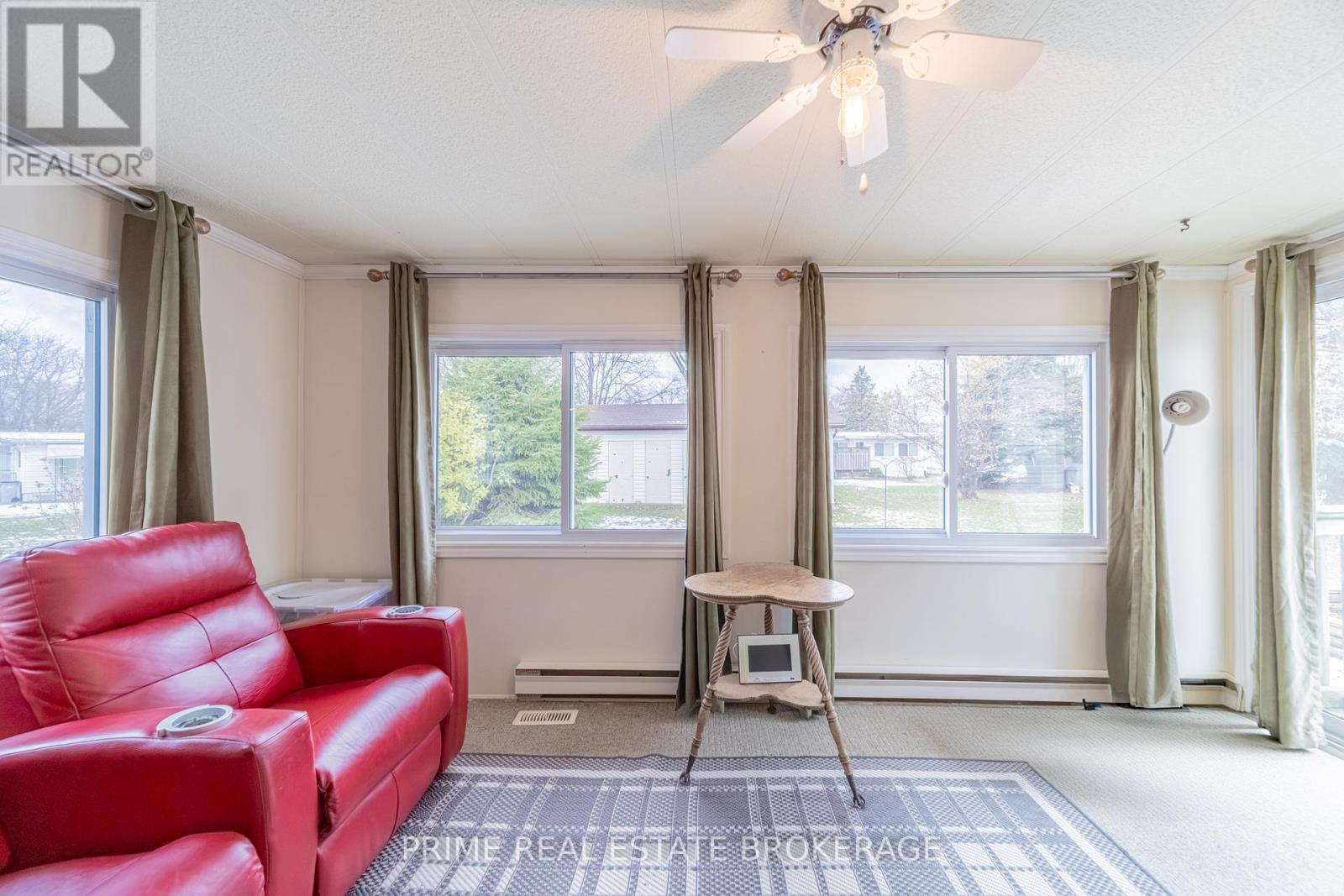 246 Southwinds Court, South Huron (Stephen), ON - Indoor