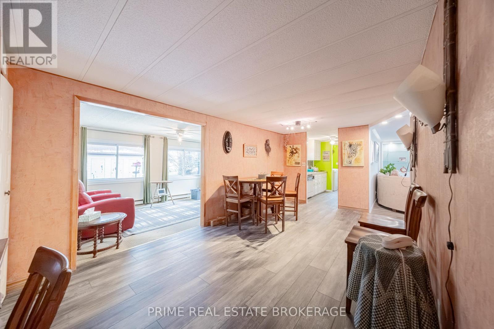 246 Southwinds Court, South Huron (Stephen), ON - Indoor