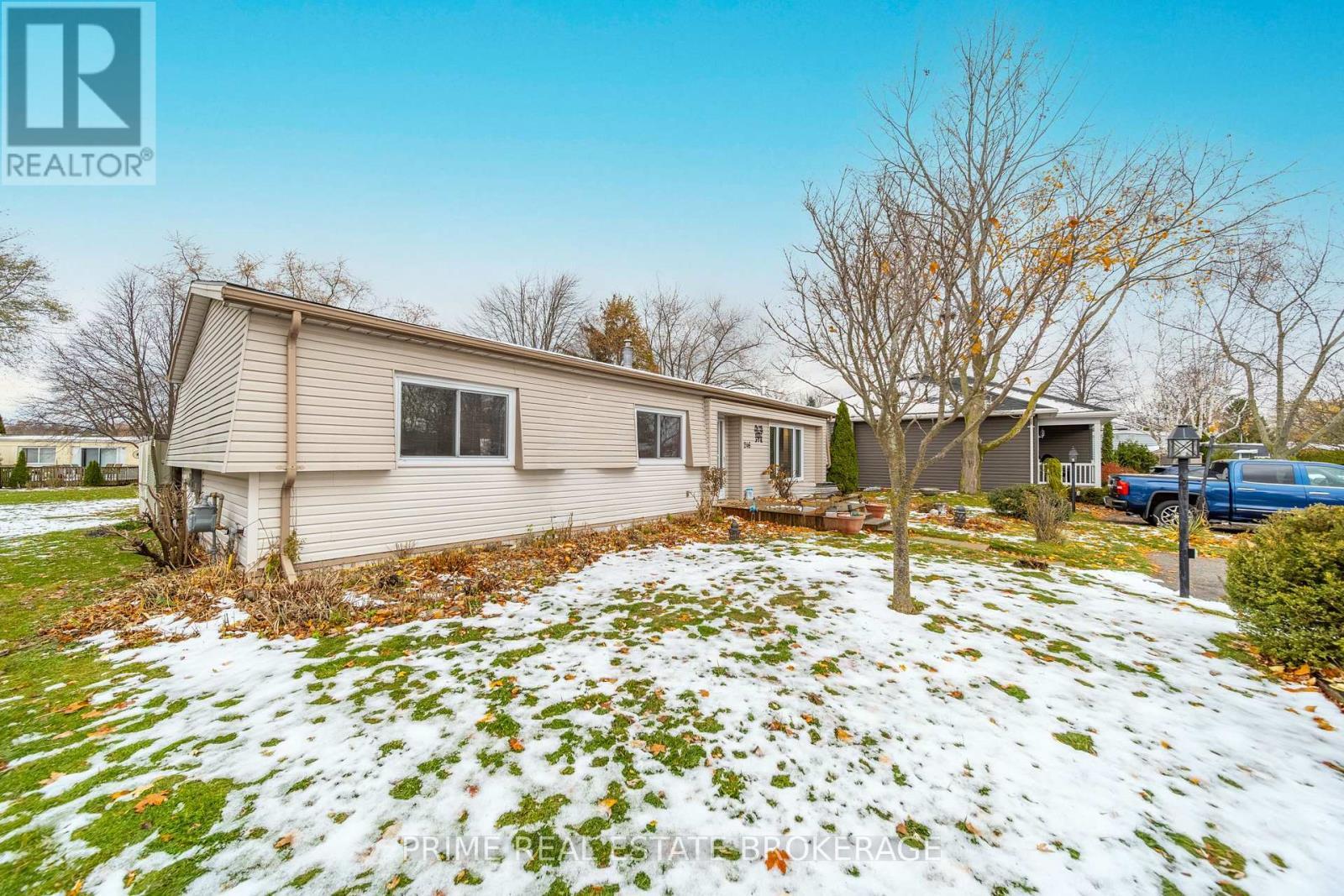 246 Southwinds Court, South Huron (Stephen), ON - Outdoor