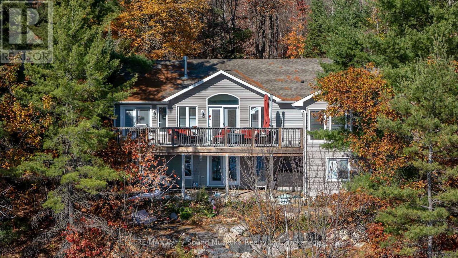 215 Dunchurch Estates Road, Whitestone (Hagerman), ON - Outdoor With Deck Patio Veranda