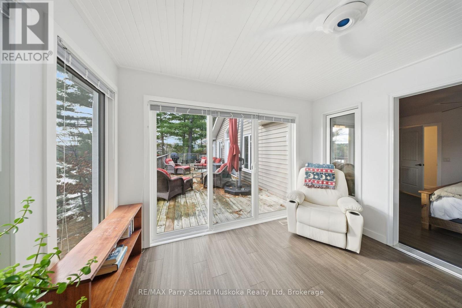 215 Dunchurch Estates Road, Whitestone (Hagerman), ON - Indoor