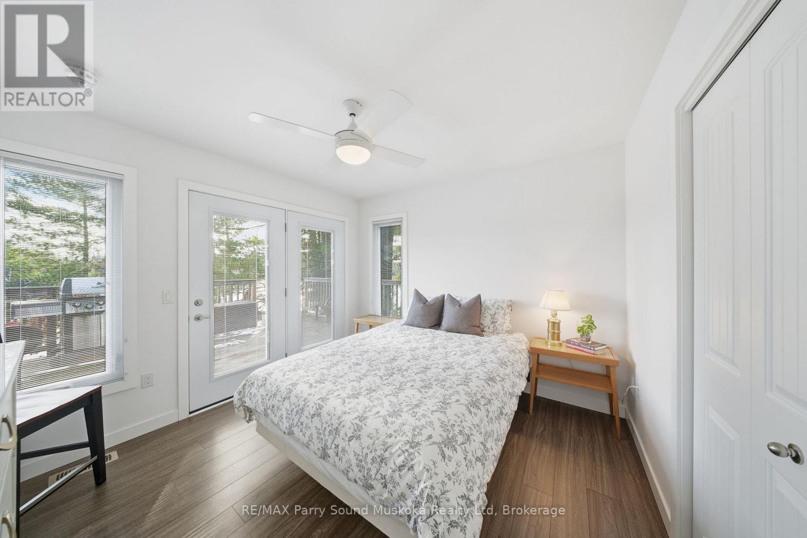 215 Dunchurch Estates Road, Whitestone (Hagerman), ON - Indoor Photo Showing Bedroom