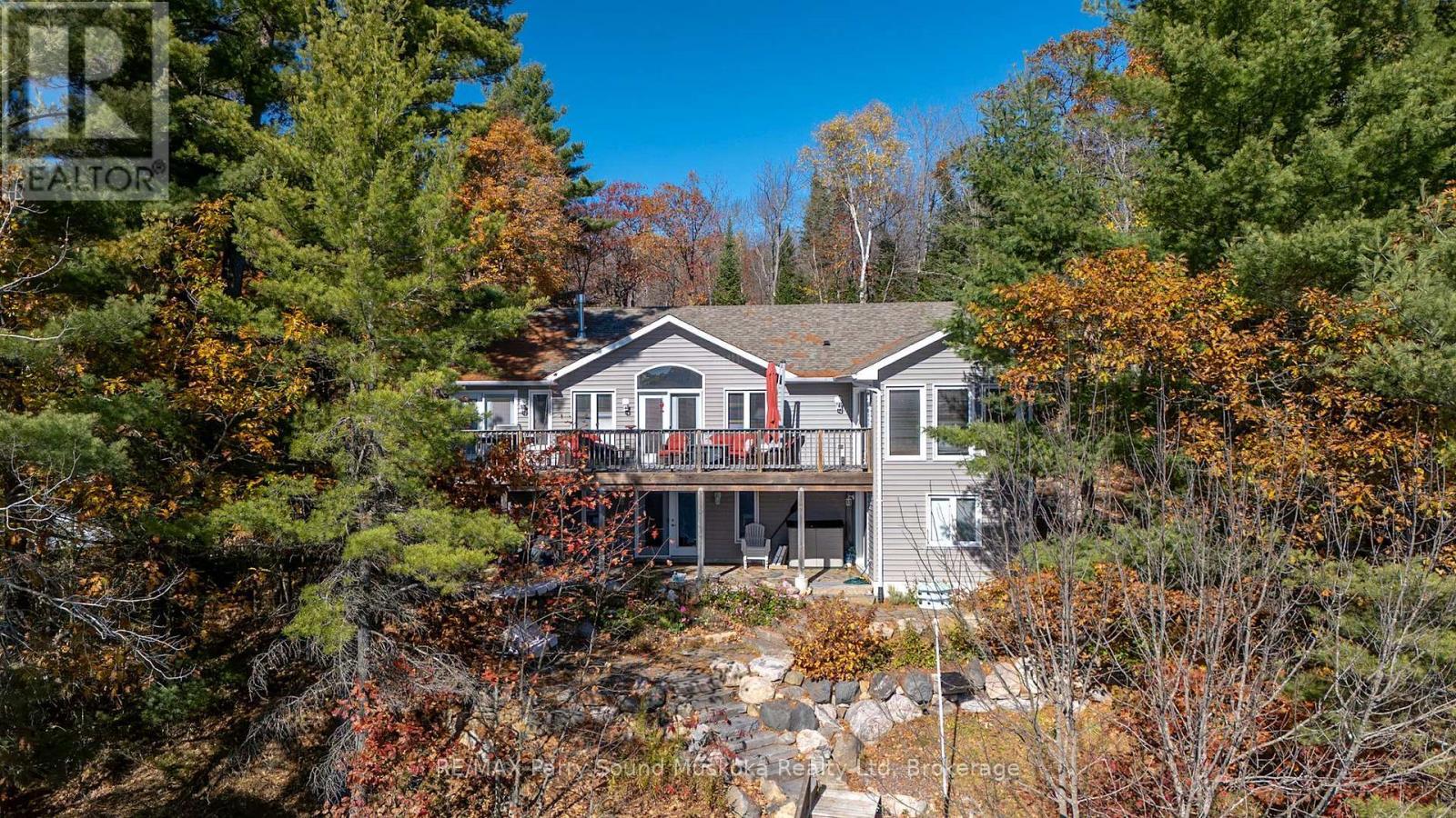 215 Dunchurch Estates Road, Whitestone (Hagerman), ON - Outdoor With Deck Patio Veranda