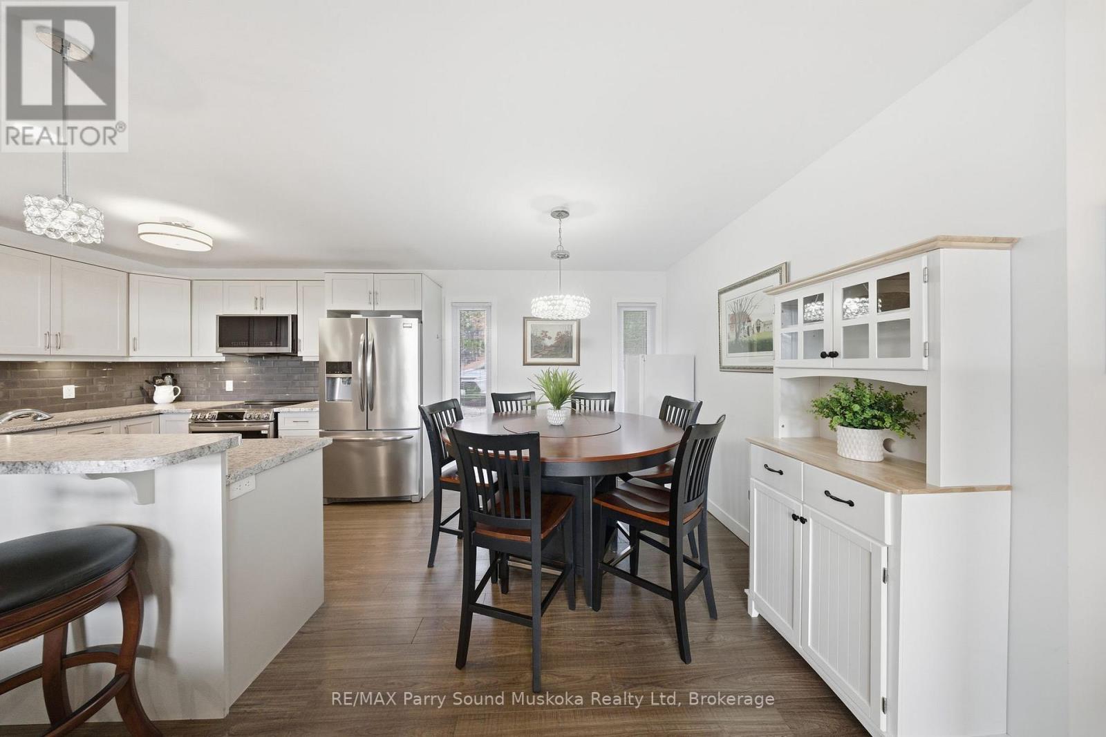 215 Dunchurch Estates Road, Whitestone (Hagerman), ON - Indoor