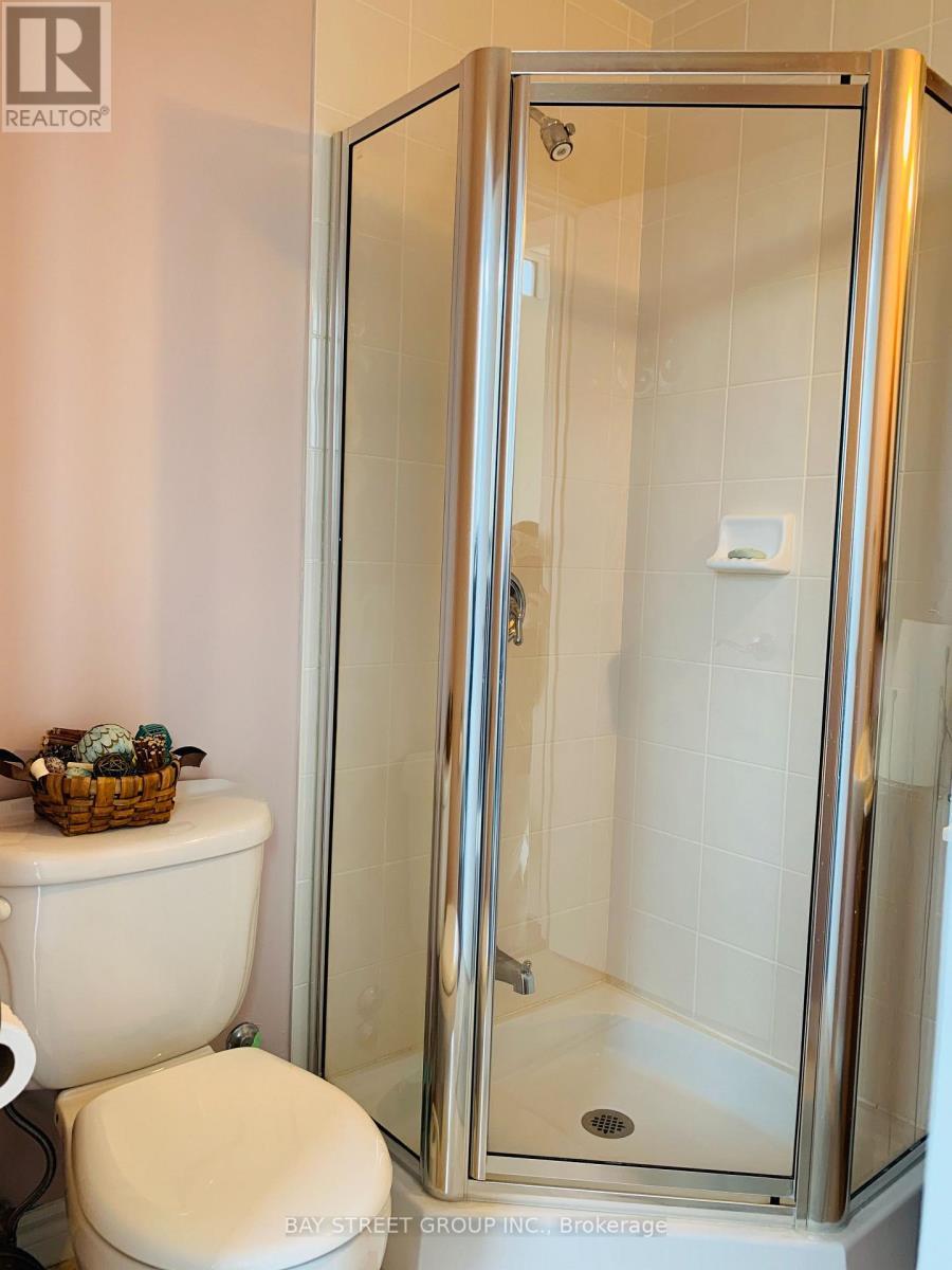 1903 - 60 Byng Avenue, Toronto, ON - Indoor Photo Showing Bathroom