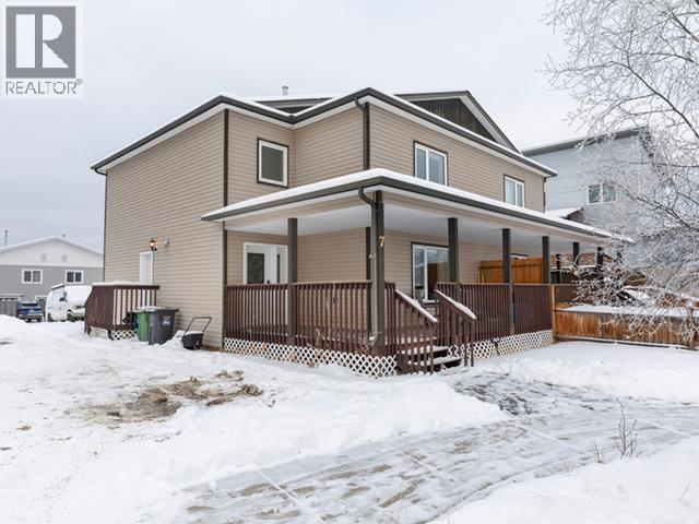 7 Goldeneye Place, Whitehorse, YT - Outdoor With Deck Patio Veranda