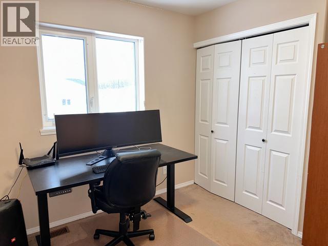 7 Goldeneye Place, Whitehorse, YT - Indoor Photo Showing Office