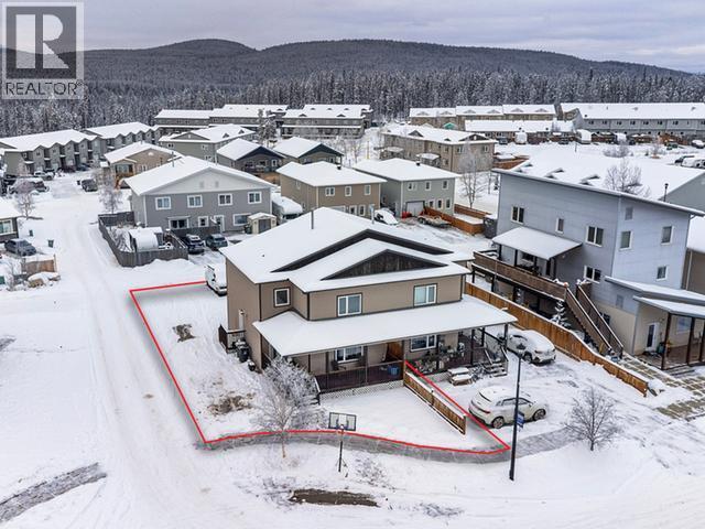 7 Goldeneye Place, Whitehorse, YT - Outdoor