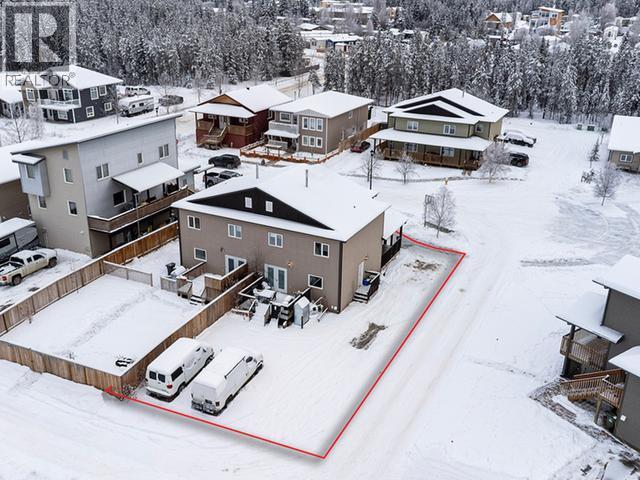 7 Goldeneye Place, Whitehorse, YT - Outdoor