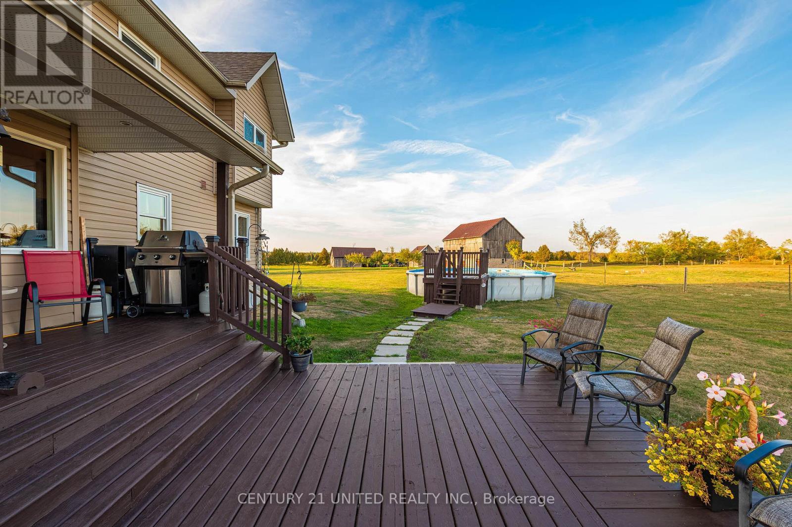 257 10Th Line Rd South Dummer Road, Douro-Dummer, ON - Outdoor With Deck Patio Veranda With Exterior