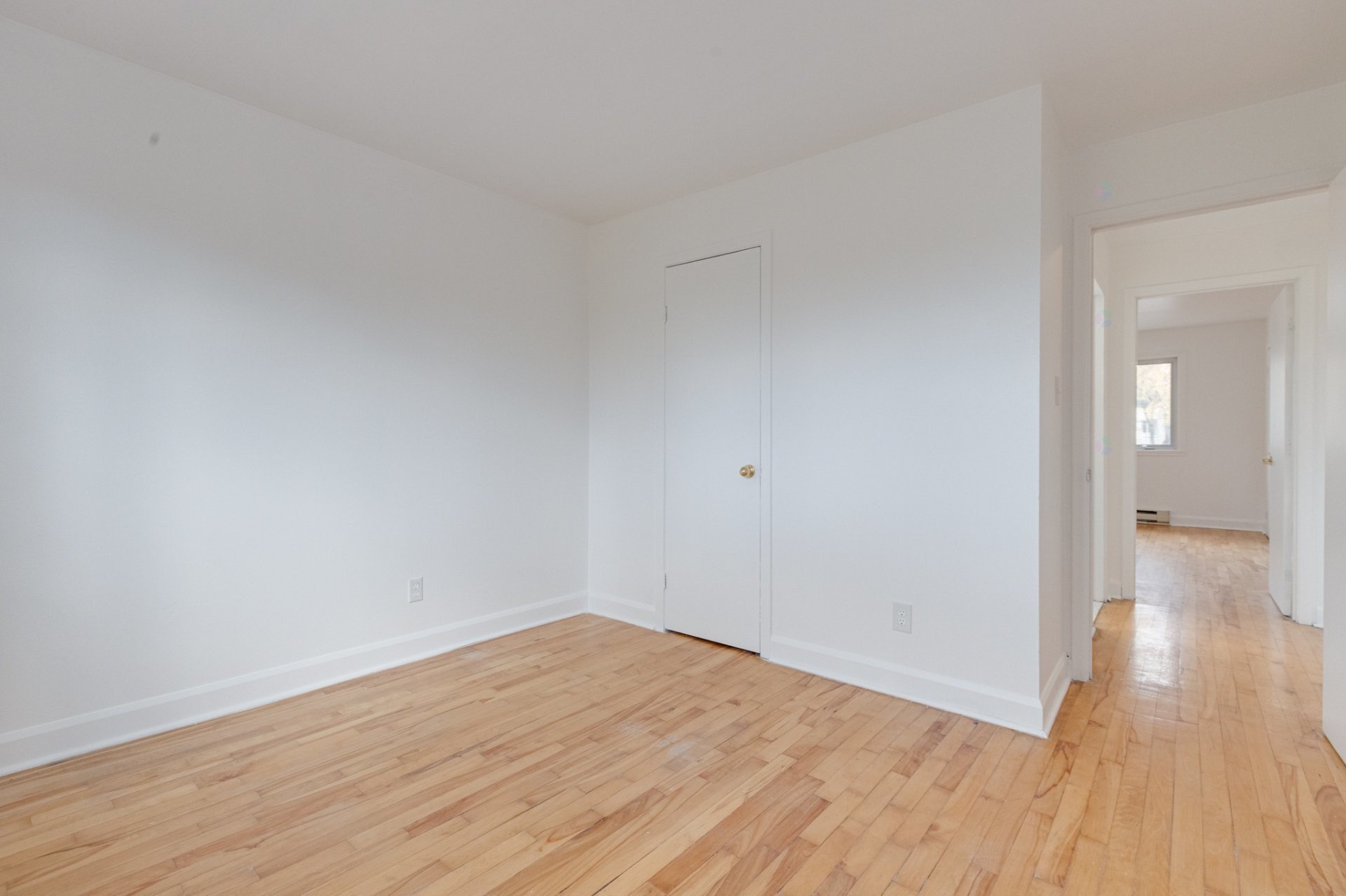 Chambre à coucher - 2206 Rue Auclair, Laval (Saint-Vincent-De-Paul), QC - Indoor Photo Showing Other Room