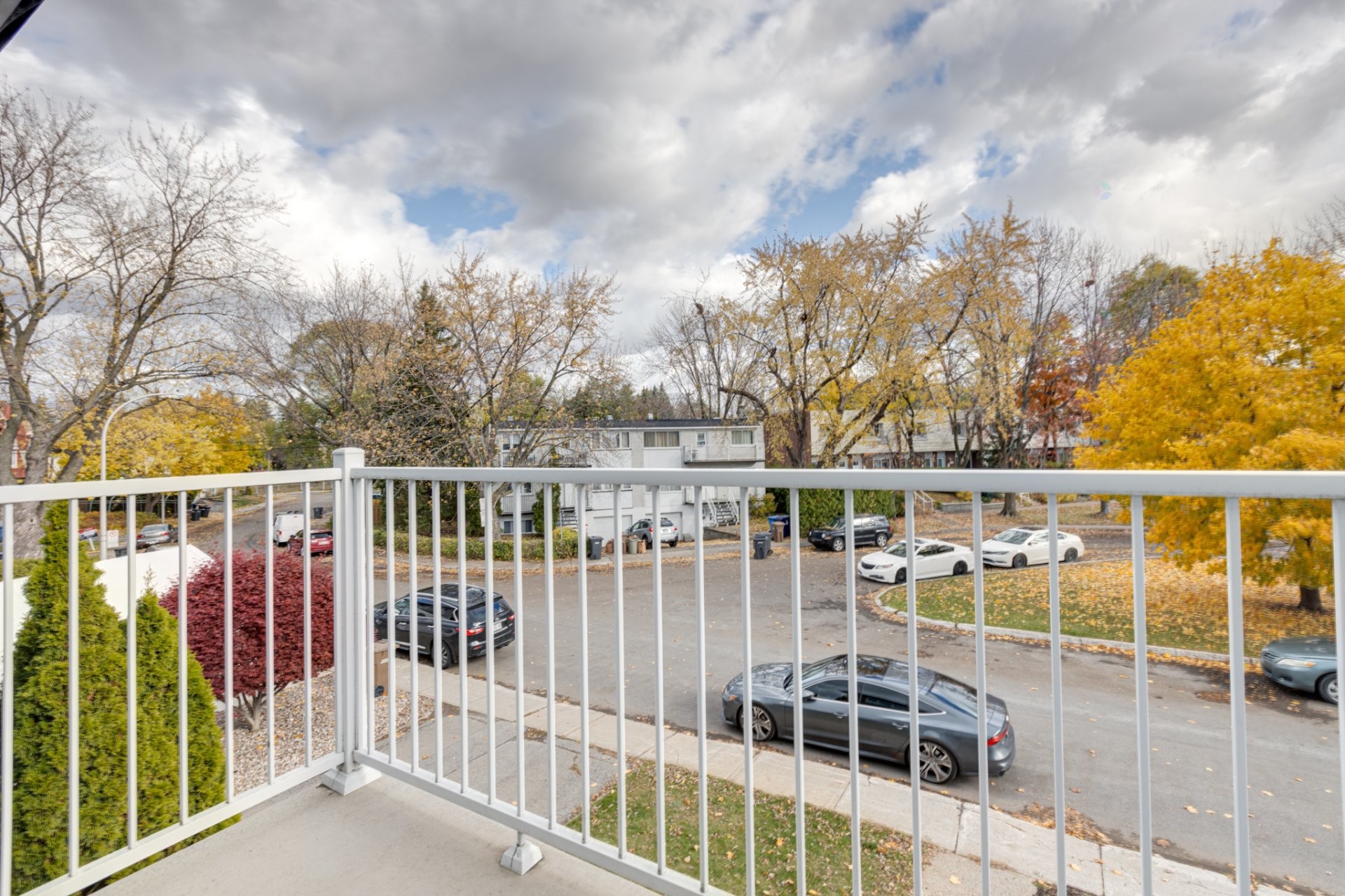 À proximité - 2206 Rue Auclair, Laval (Saint-Vincent-De-Paul), QC - Outdoor