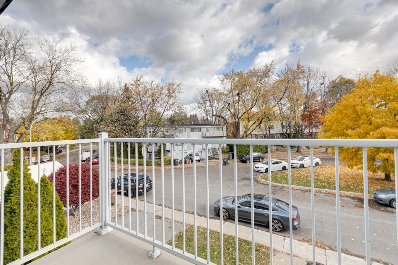 Nearby - 2206 Rue Auclair, Laval (Saint-Vincent-De-Paul), QC - Outdoor