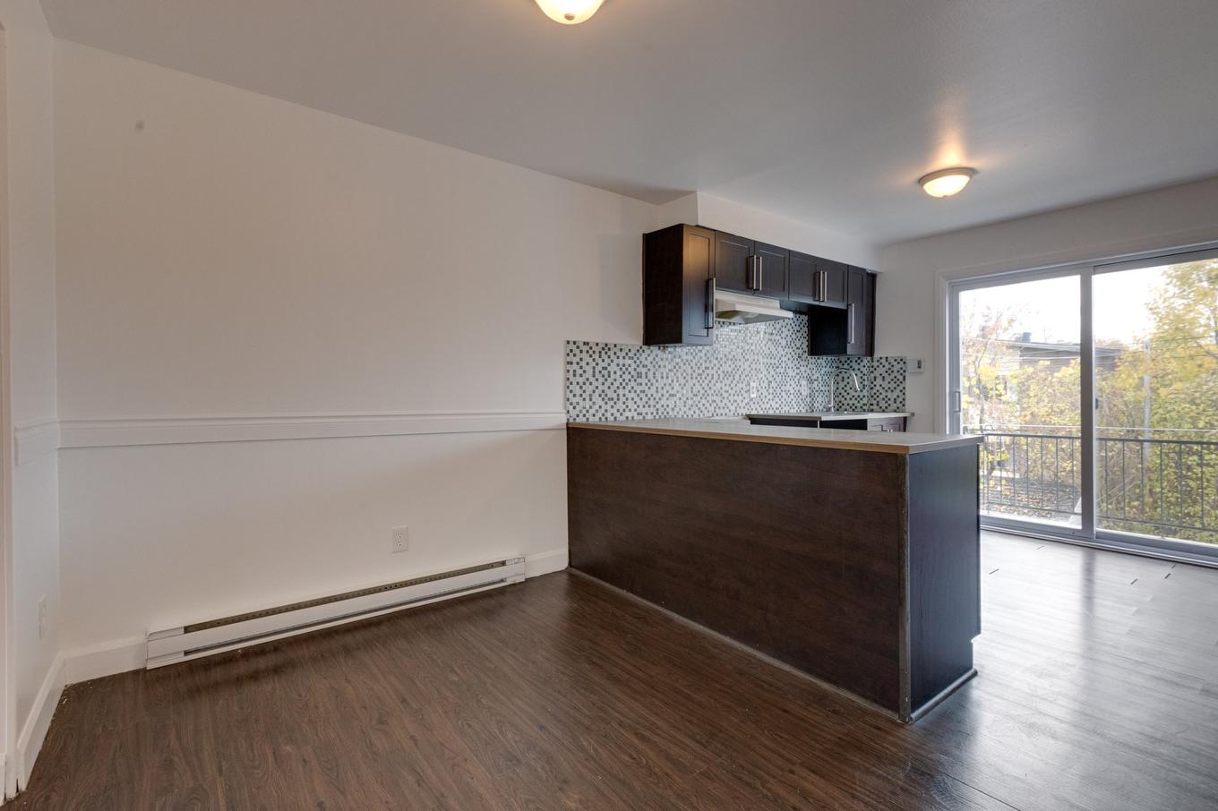 Kitchen - 2206 Rue Auclair, Laval (Saint-Vincent-De-Paul), QC - Indoor Photo Showing Kitchen