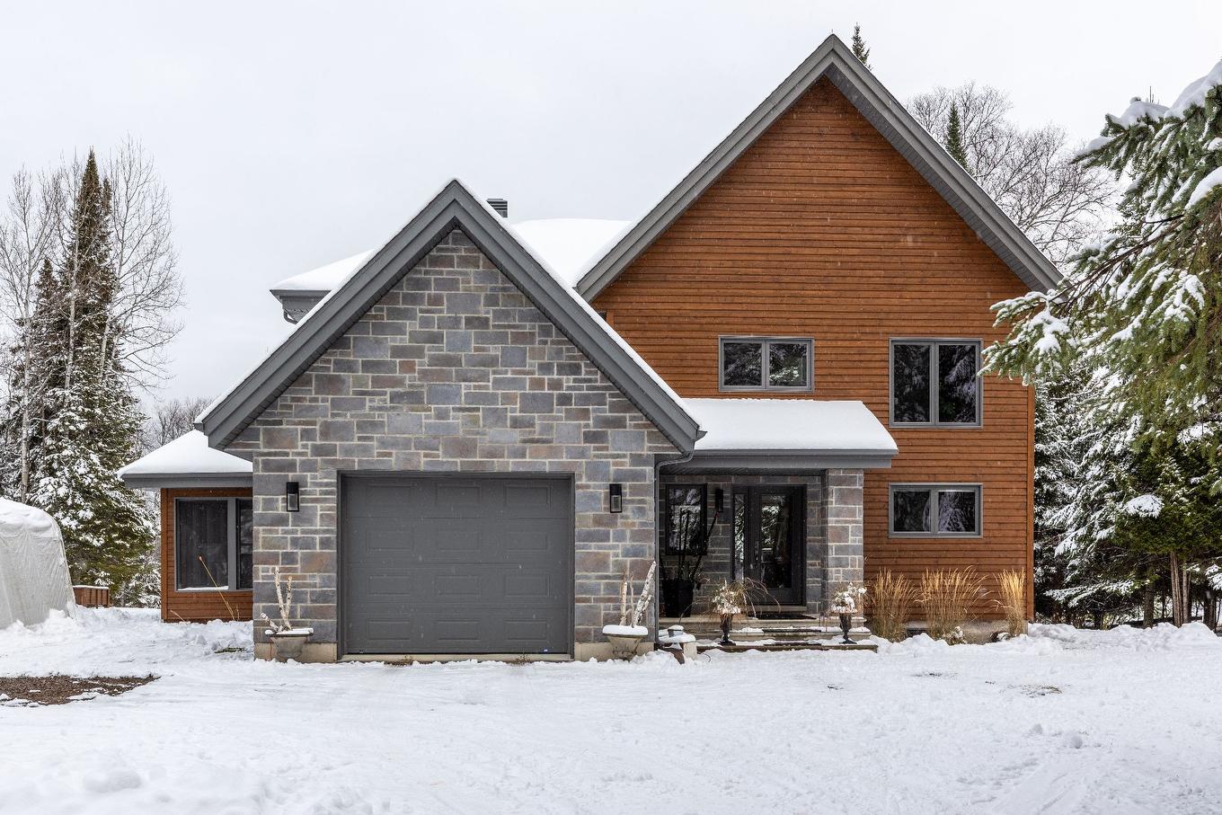 Back facade - 421 Ch. Ferland, Saint-Michel-Des-Saints, QC - Outdoor With Facade