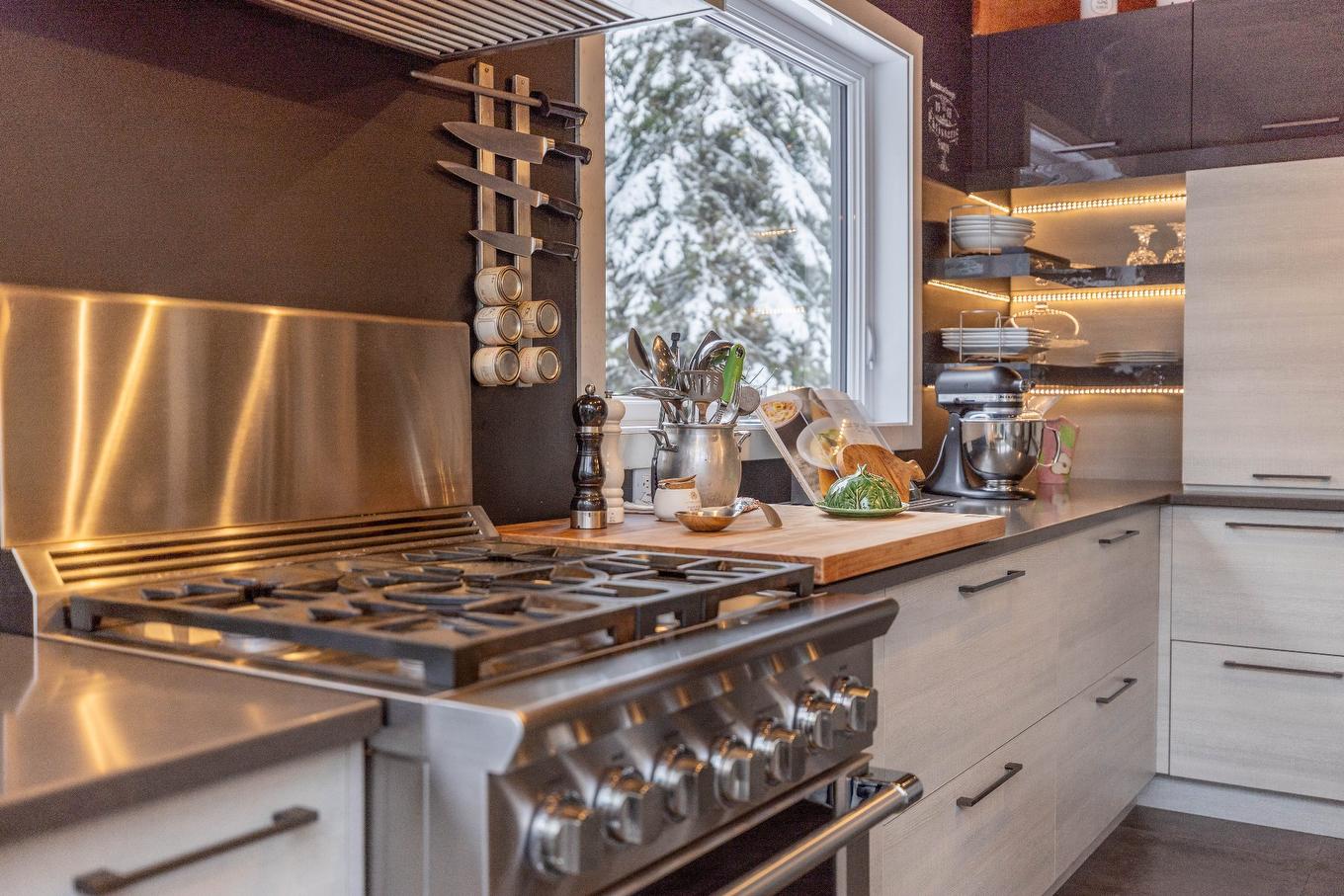 Kitchen - 421 Ch. Ferland, Saint-Michel-Des-Saints, QC - Indoor Photo Showing Kitchen