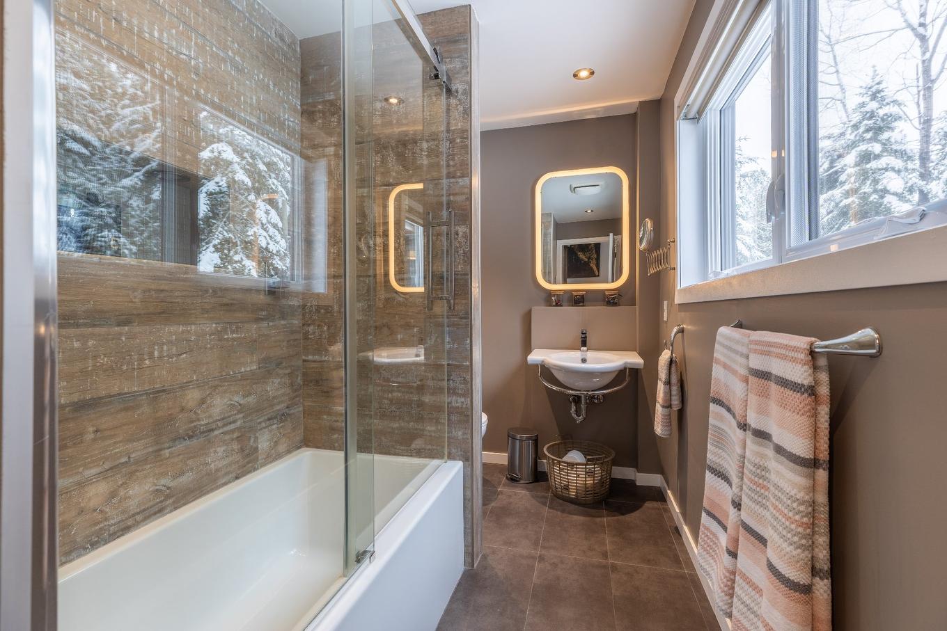 Bathroom - 421 Ch. Ferland, Saint-Michel-Des-Saints, QC - Indoor Photo Showing Bathroom