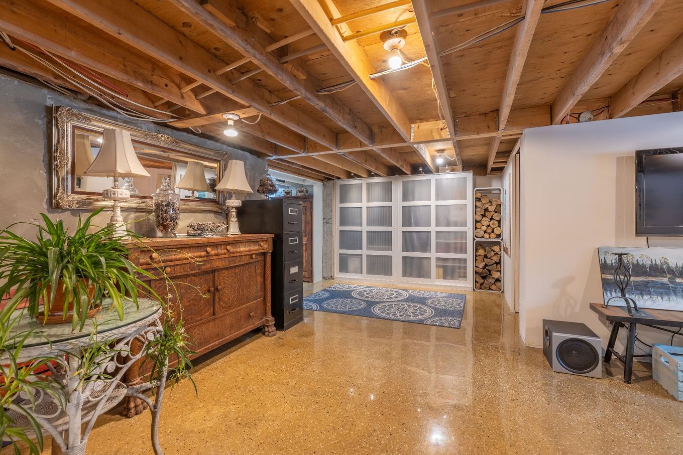 Family room - 421 Ch. Ferland, Saint-Michel-Des-Saints, QC - Indoor Photo Showing Basement