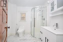 3pc bathroom - 2nd level -