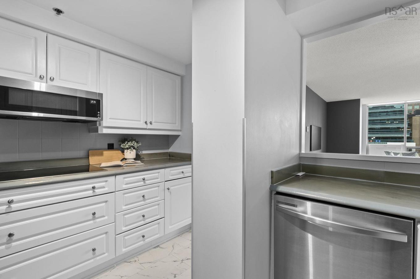 702 1465 Brenton Street, Halifax, NS