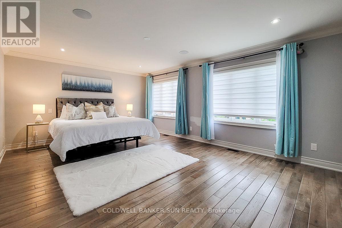 32 Kingspoint Circle, Hamilton, ON - Indoor Photo Showing Bedroom