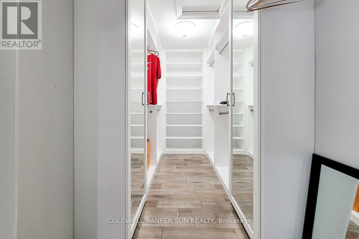 32 Kingspoint Circle, Hamilton, ON - Indoor Photo Showing Other Room