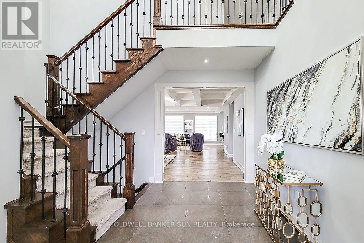 32 Kingspoint Circle, Hamilton, ON - Indoor Photo Showing Other Room