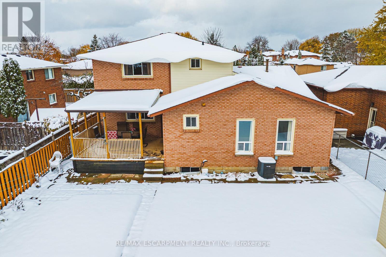 19 Hadeland Avenue, Hamilton, ON - Outdoor With Exterior
