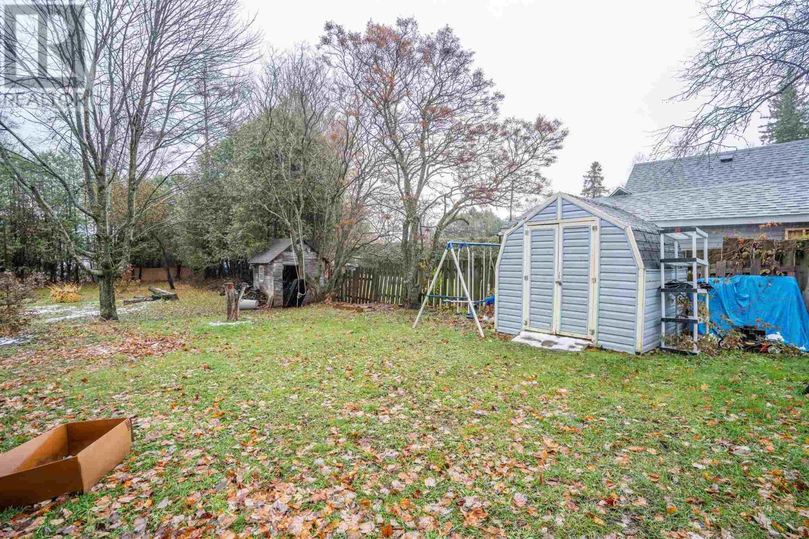 9 Market St, Sault Ste. Marie, ON - Outdoor