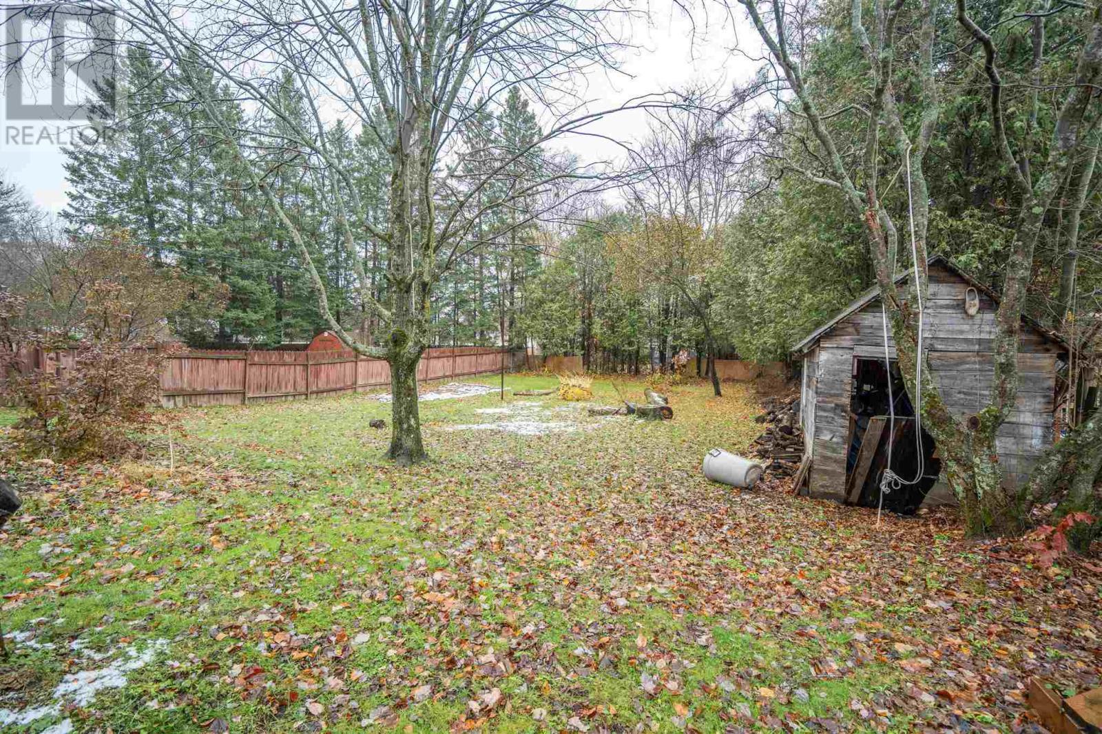 9 Market St, Sault Ste. Marie, ON - Outdoor