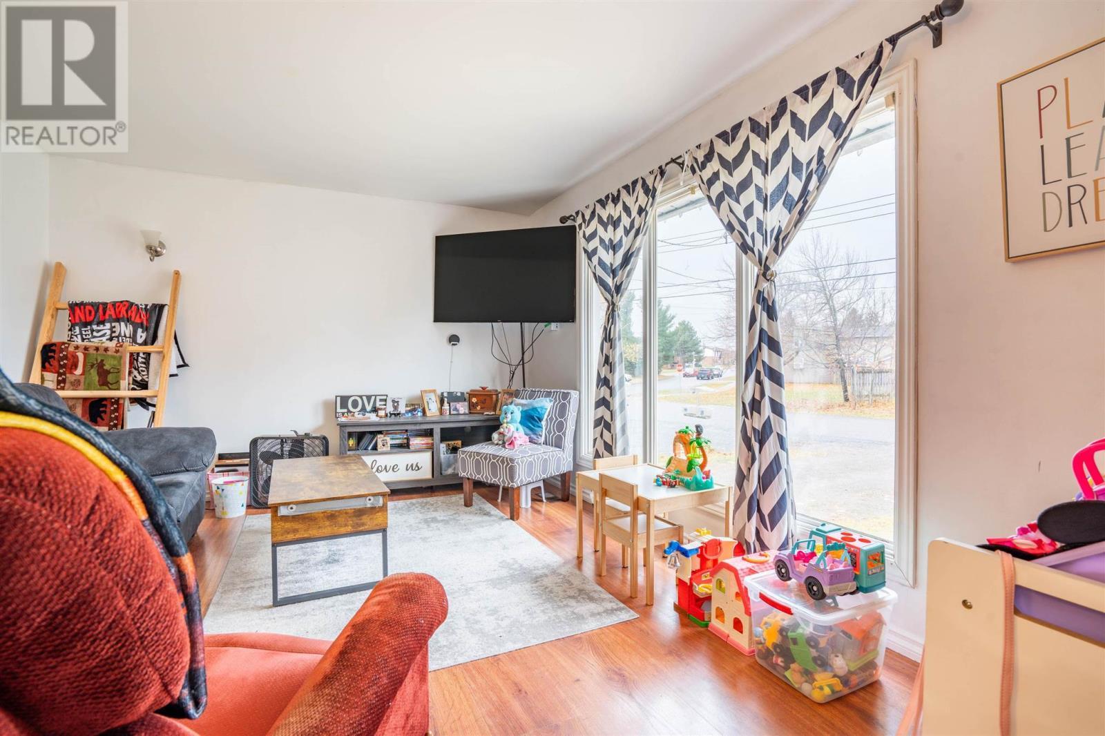 9 Market St, Sault Ste. Marie, ON - Indoor