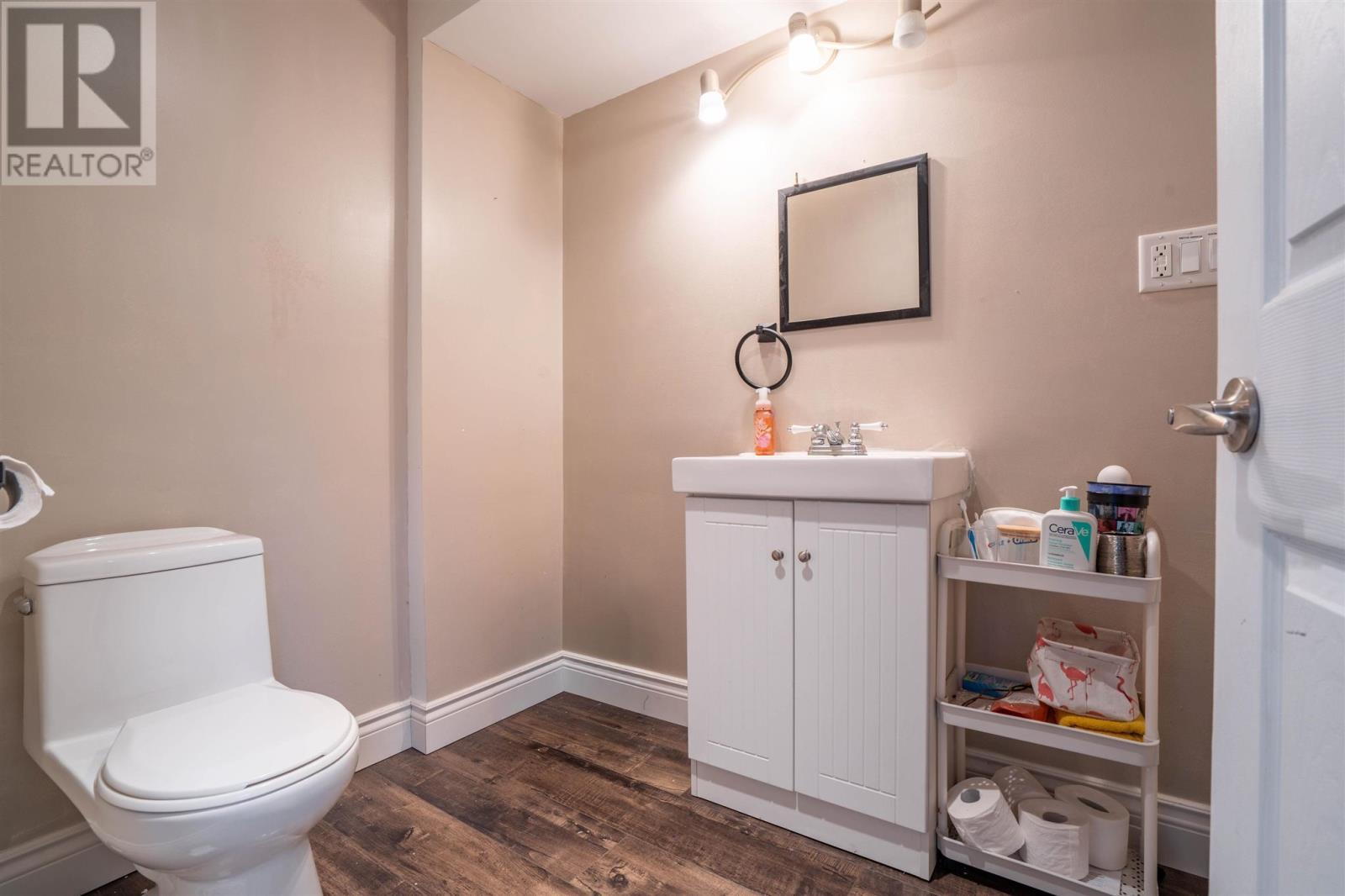 9 Market St, Sault Ste. Marie, ON - Indoor Photo Showing Bathroom
