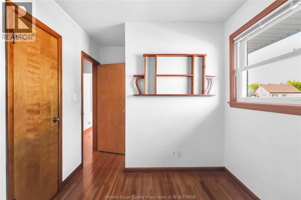 615 Giles West Unit# Main, Windsor, ON - Indoor Photo Showing Other Room