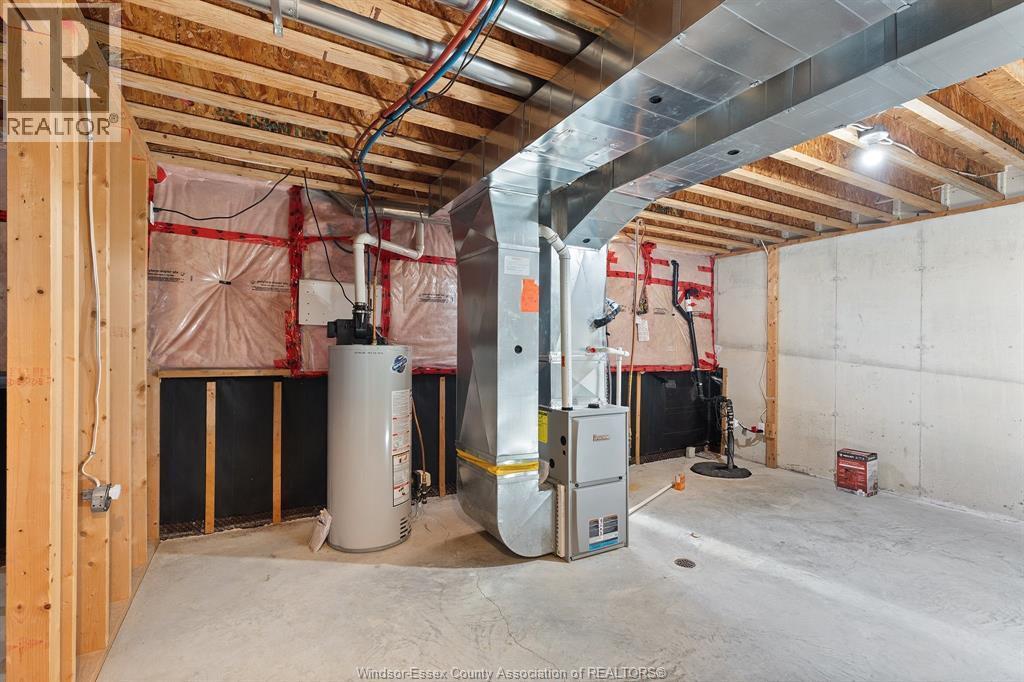 11429 Arvilla Street, Windsor, ON - Indoor Photo Showing Basement