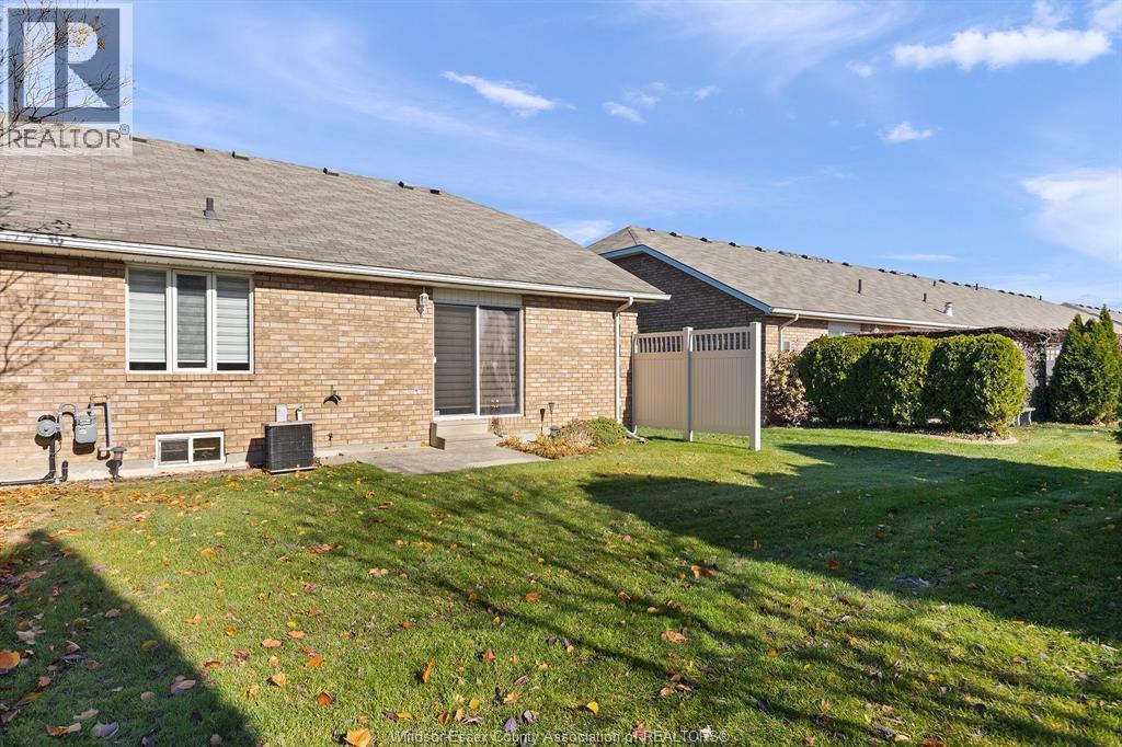 11429 Arvilla Street, Windsor, ON - Outdoor