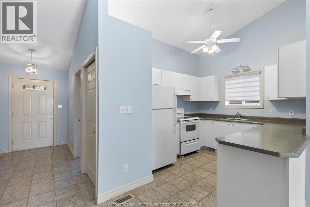 11429 Arvilla Street, Windsor, ON - Indoor Photo Showing Kitchen With Double Sink