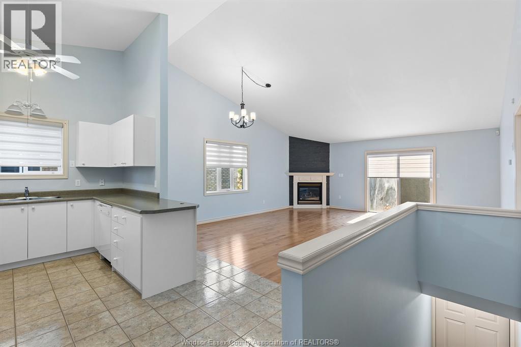 11429 Arvilla Street, Windsor, ON - Indoor Photo Showing Kitchen With Double Sink